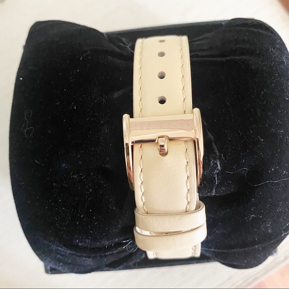 NWOT Ted Baker women’s leather strap gold watch - Picture 4 of 5